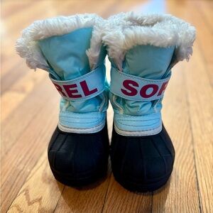 Sorel Kids Aqua and Black Snow Commander Boots, Size 9, gently used